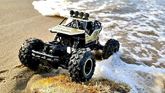 Toylelo Rock Crawler 1:18 Scale 4WD Rally Car, Rock Climber High Speed Monster Racing Car for Kids, Metal Alloy Body Rock Climber High Speed Monster Racing Car (Gold Colour)
